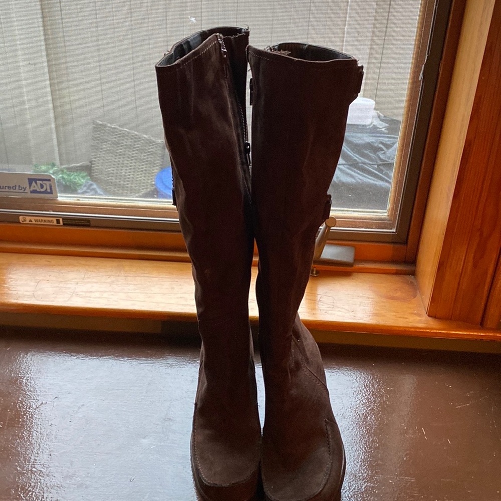 Aerosols size 8/12 Brown Tall Boots
